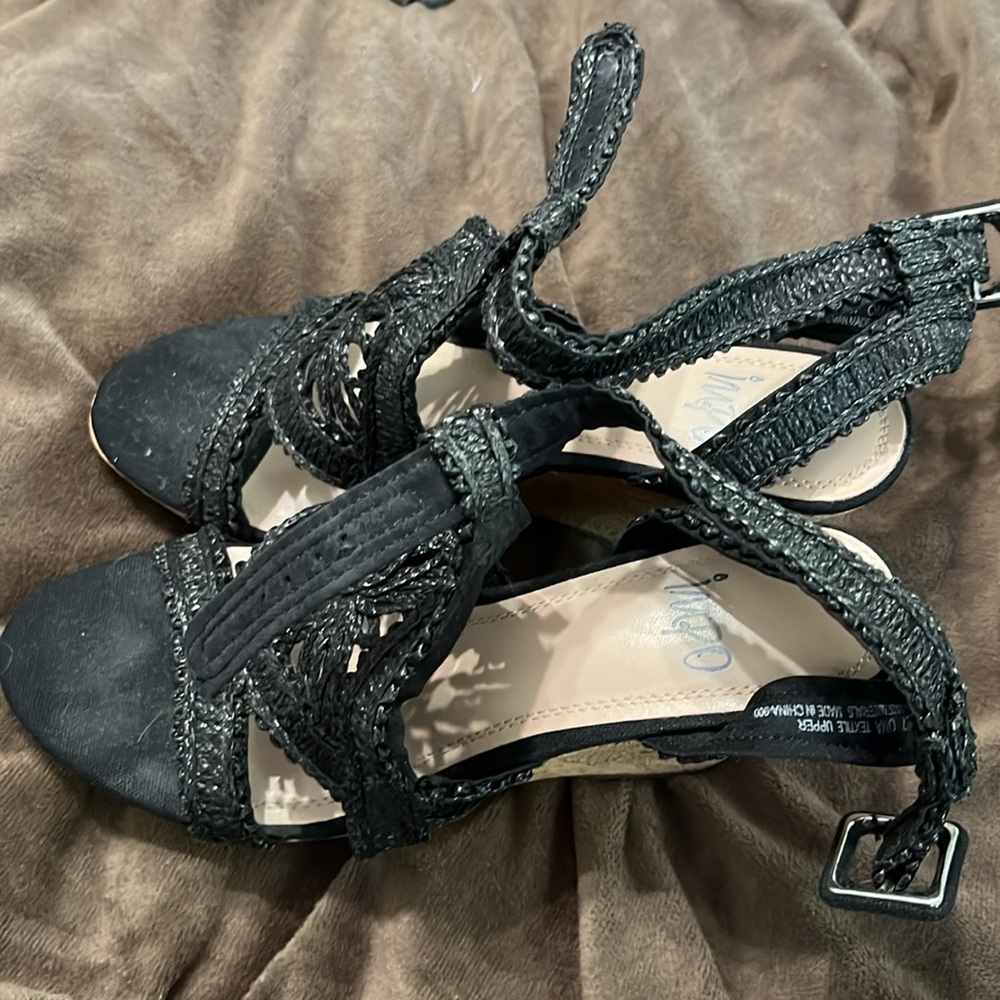 Impo Shoes - Picture 2 of 4